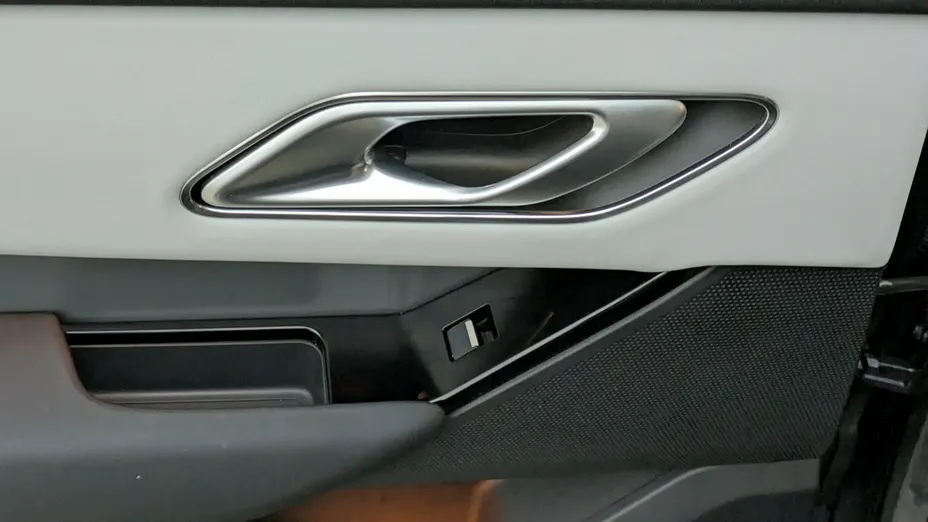 LAND ROVER Range Rover Velar -