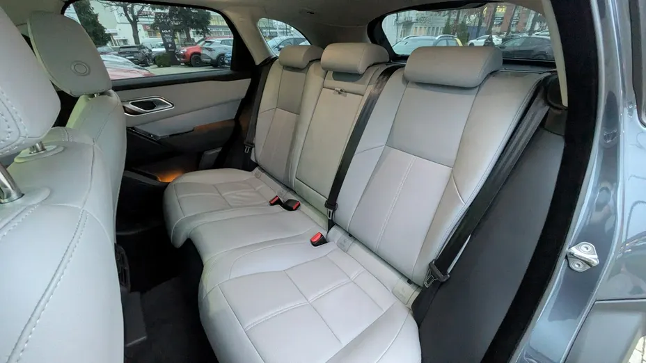 LAND ROVER Range Rover Velar -