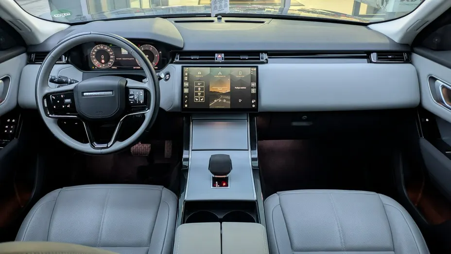 LAND ROVER Range Rover Velar -