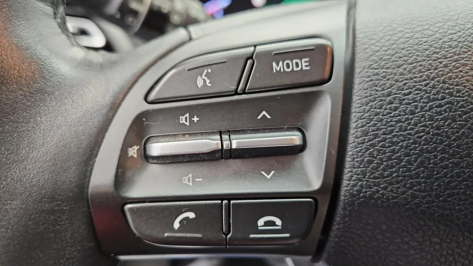 HYUNDAI i30 -