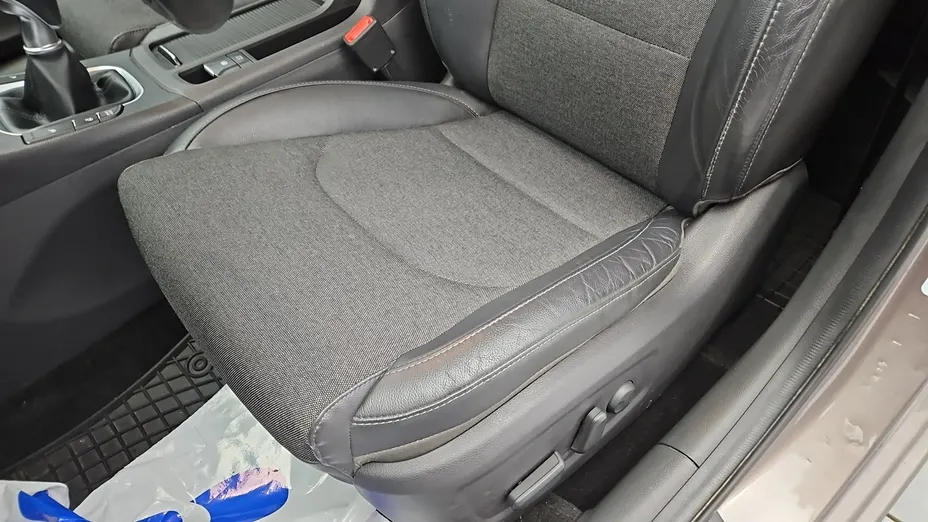HYUNDAI i30 -