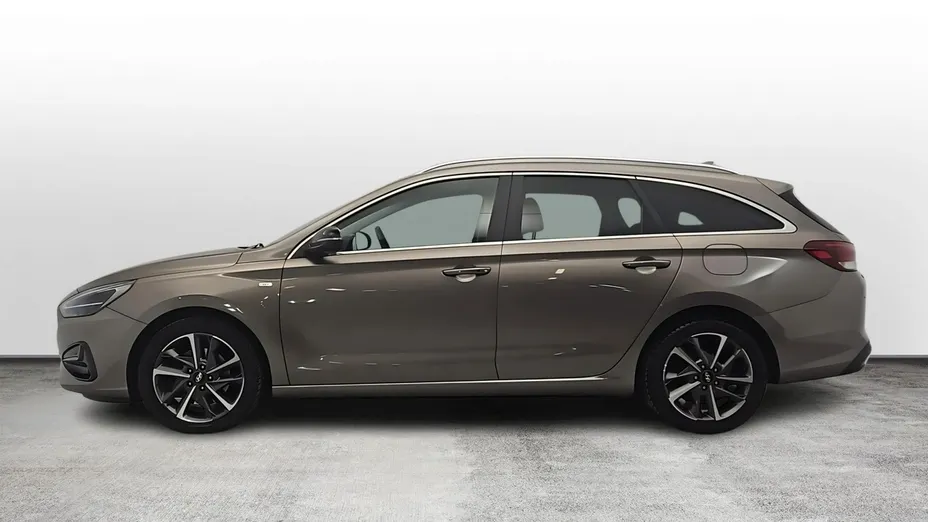 HYUNDAI i30 -