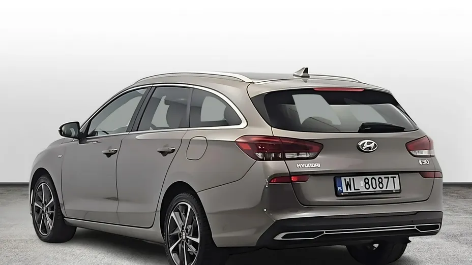 HYUNDAI i30 -