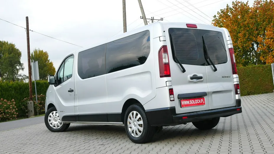 RENAULT Trafic -
