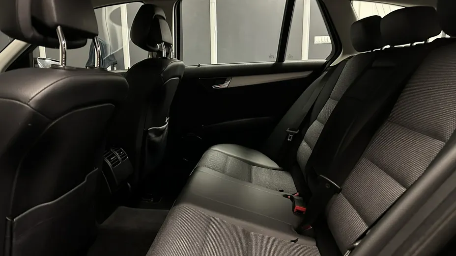 MERCEDES-BENZ C Klasa -