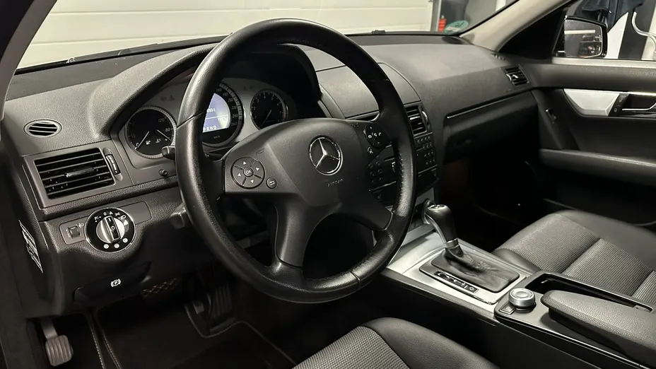 MERCEDES-BENZ C Klasa -