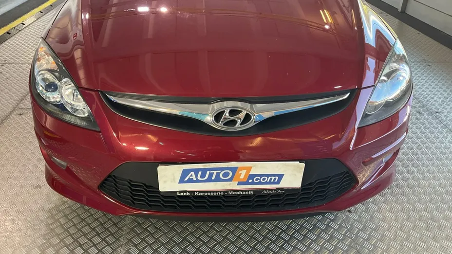 HYUNDAI i30 -