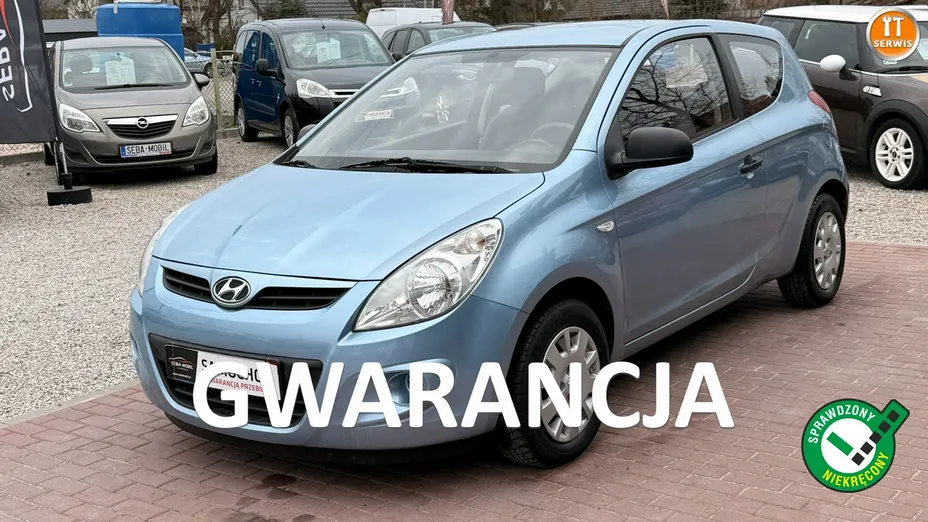 HYUNDAI i20 -