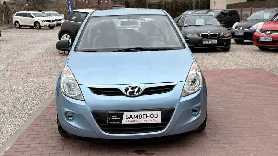 HYUNDAI i20 -