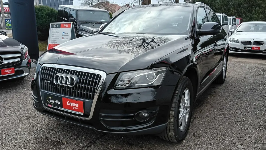 AUDI Q5 -