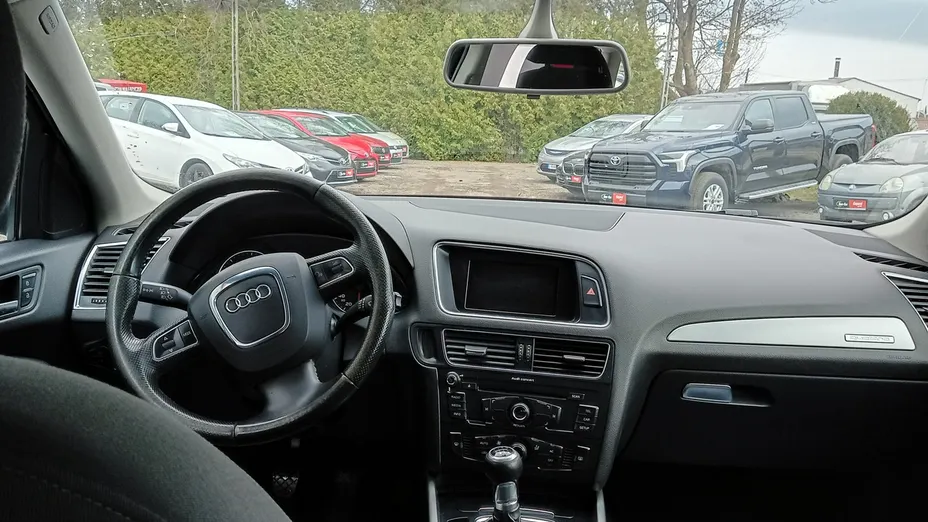 AUDI Q5 -