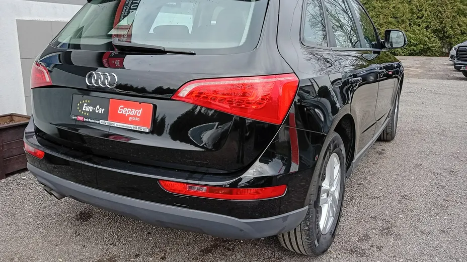 AUDI Q5 -