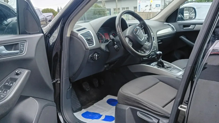 AUDI Q5 -