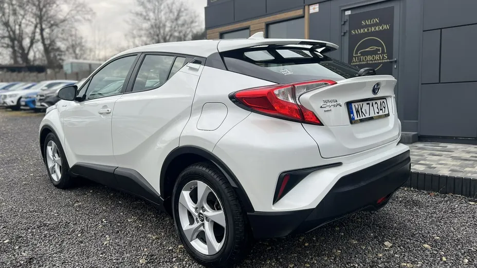 TOYOTA C-HR -