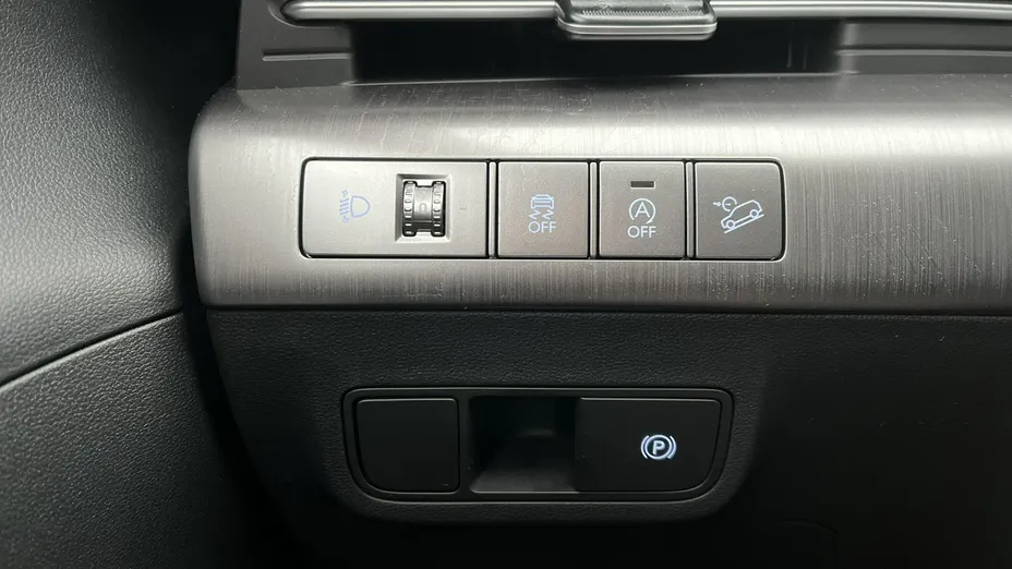 HYUNDAI Kona -