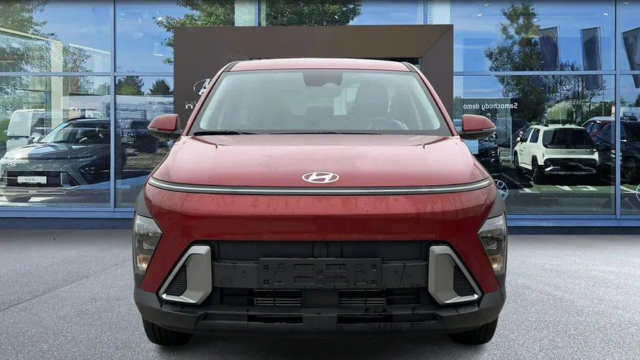 HYUNDAI Kona -