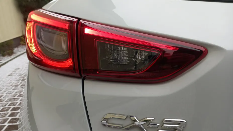 MAZDA CX-3 -