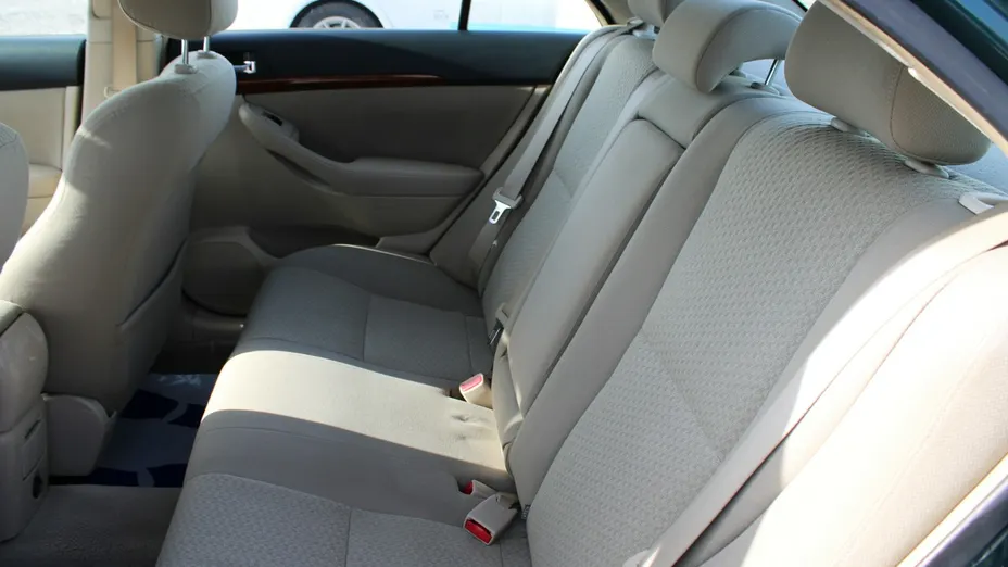 TOYOTA Avensis -