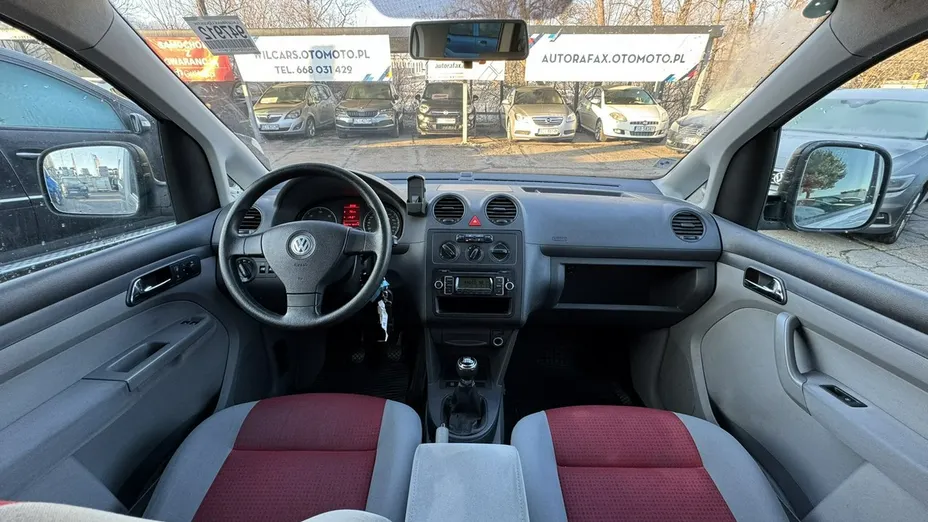VOLKSWAGEN Caddy -