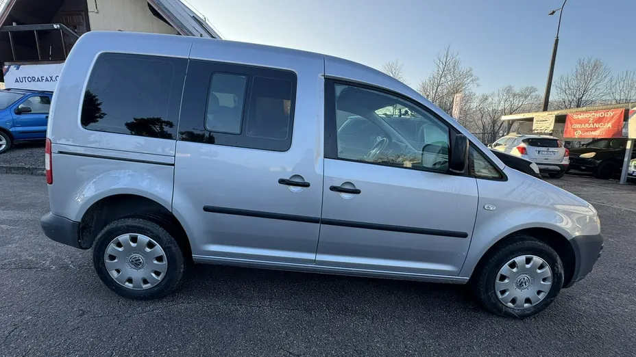 VOLKSWAGEN Caddy -