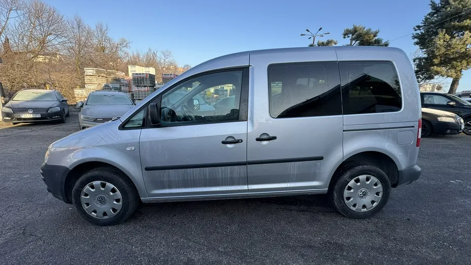 VOLKSWAGEN Caddy -