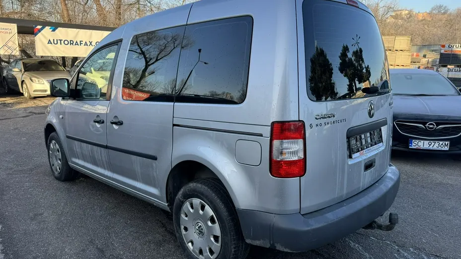 VOLKSWAGEN Caddy -