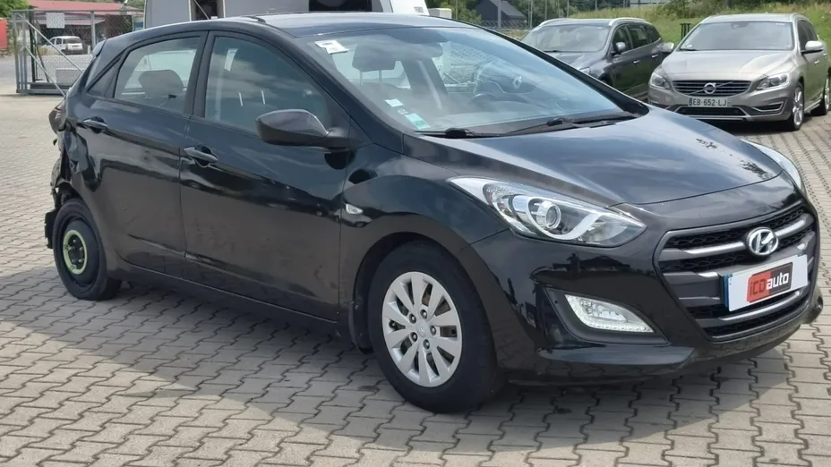 HYUNDAI i30 -