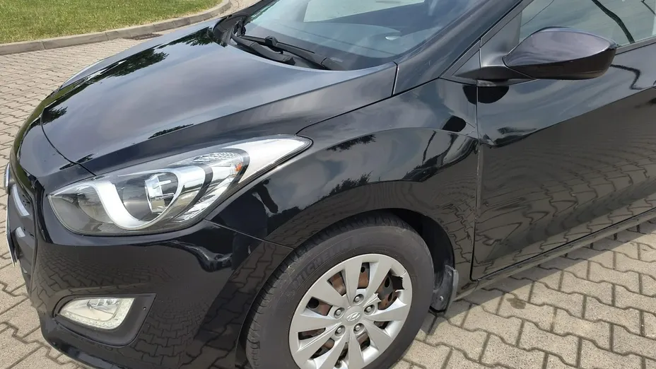HYUNDAI i30 -
