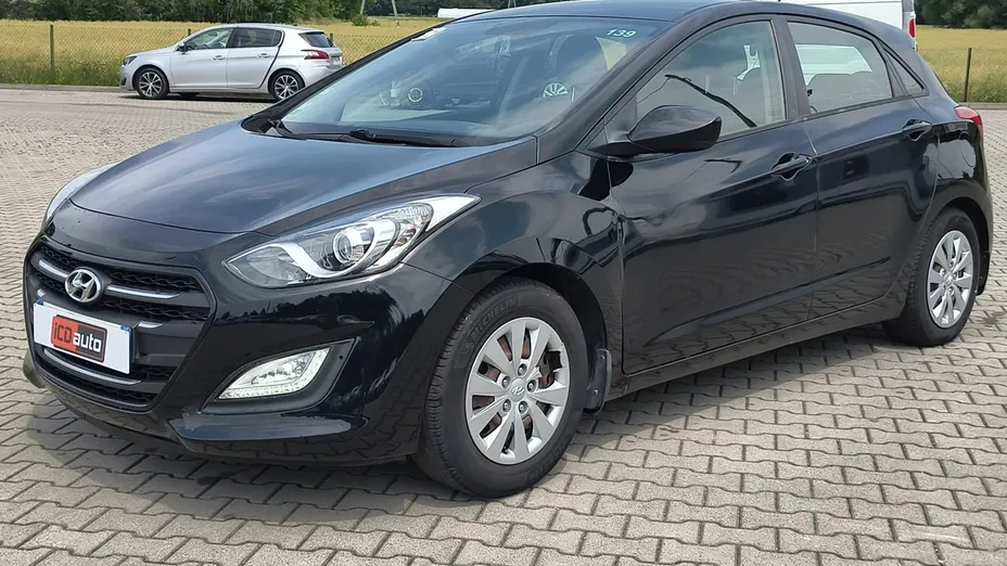 HYUNDAI i30 -
