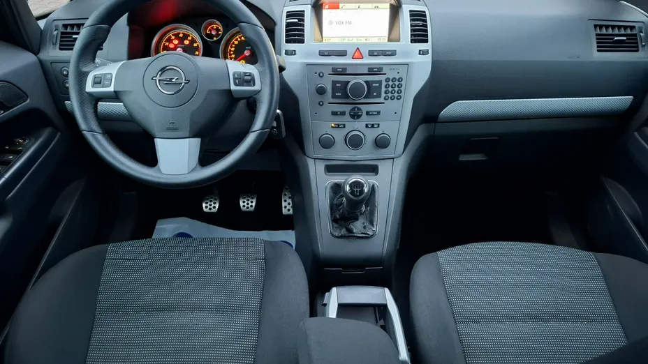 OPEL Zafira -