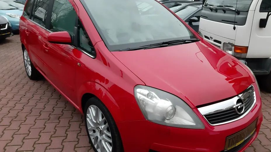 OPEL Zafira -
