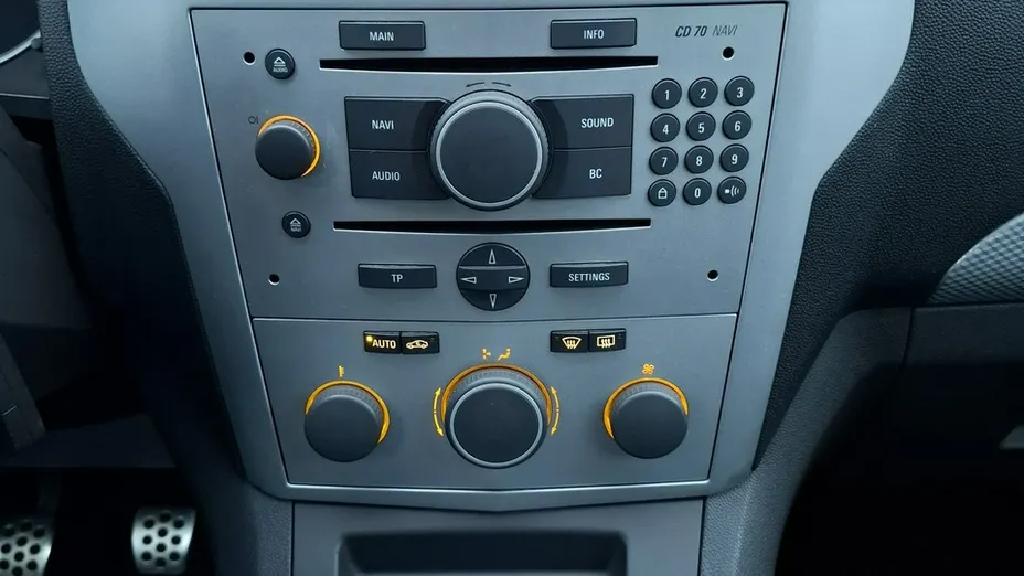 OPEL Zafira -