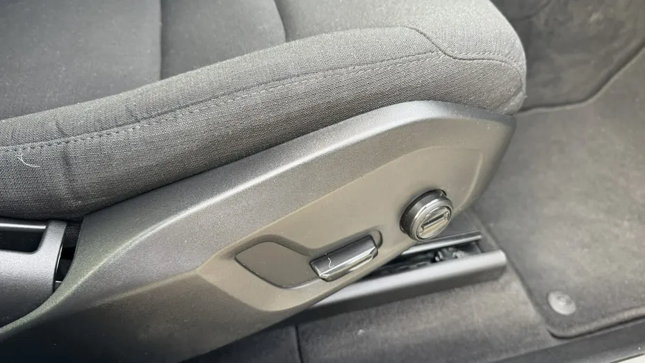 VOLVO XC60 -