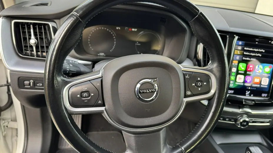 VOLVO XC60 -