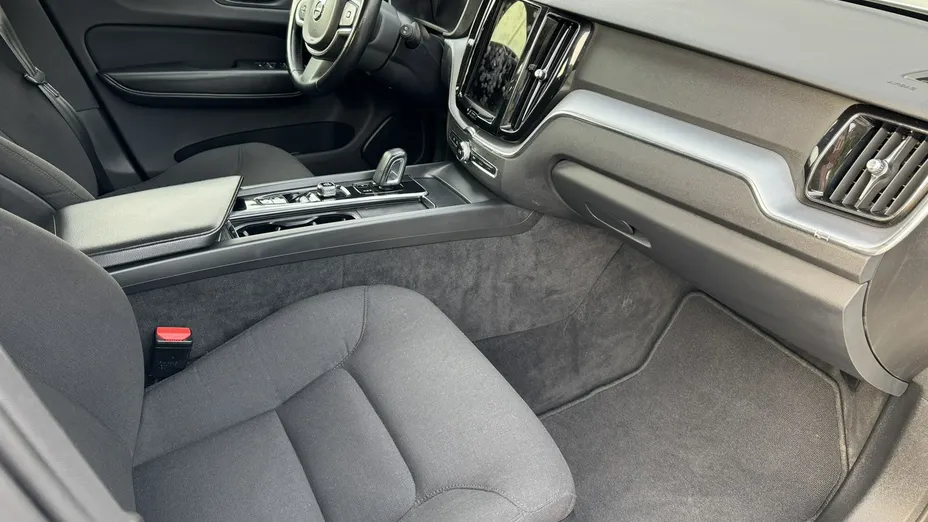 VOLVO XC60 -