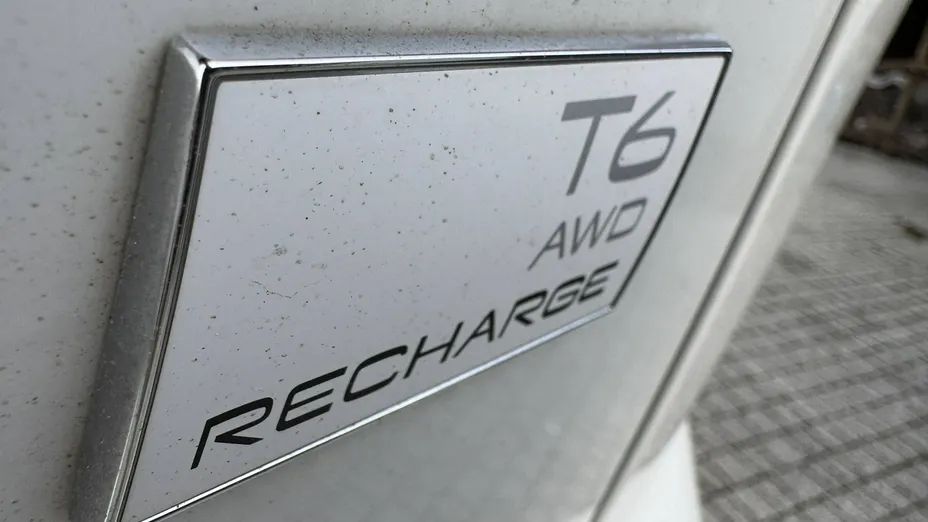 VOLVO XC60 -