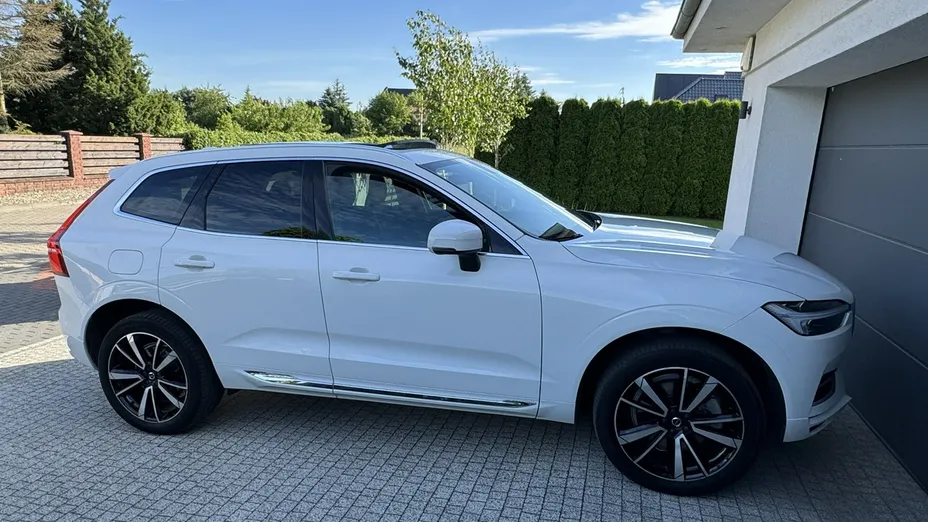 VOLVO XC60 -