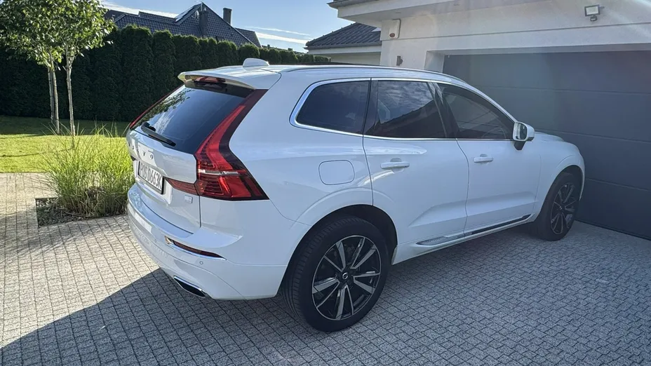 VOLVO XC60 -