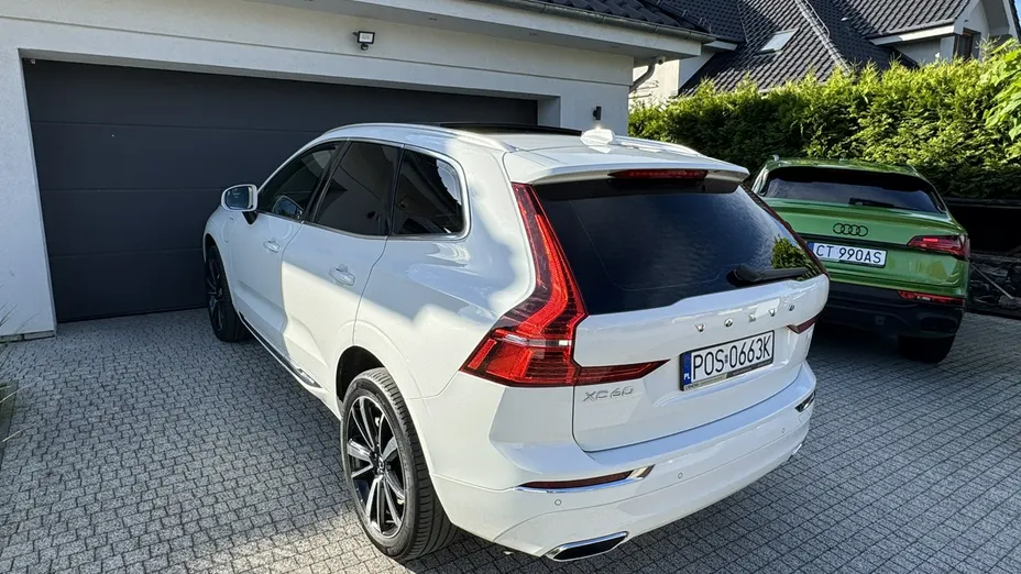 VOLVO XC60 -