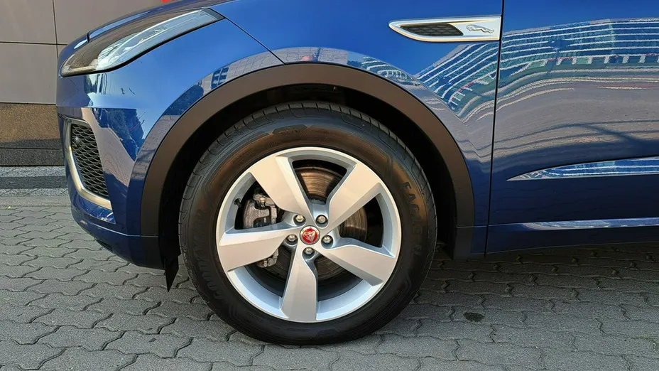 JAGUAR E-Pace -