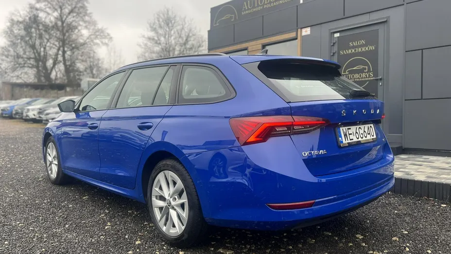 SKODA Octavia -