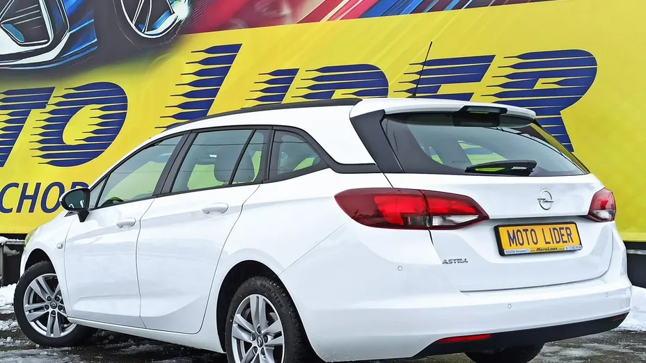 OPEL Astra -