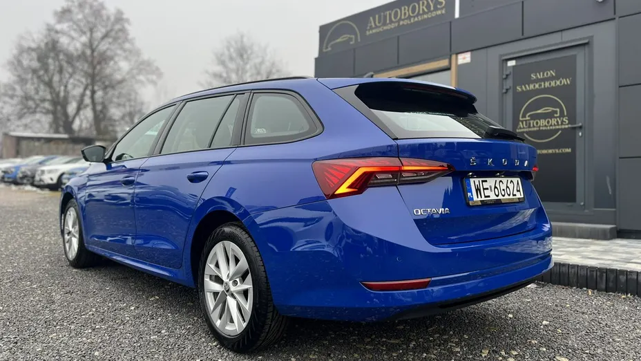 SKODA Octavia -