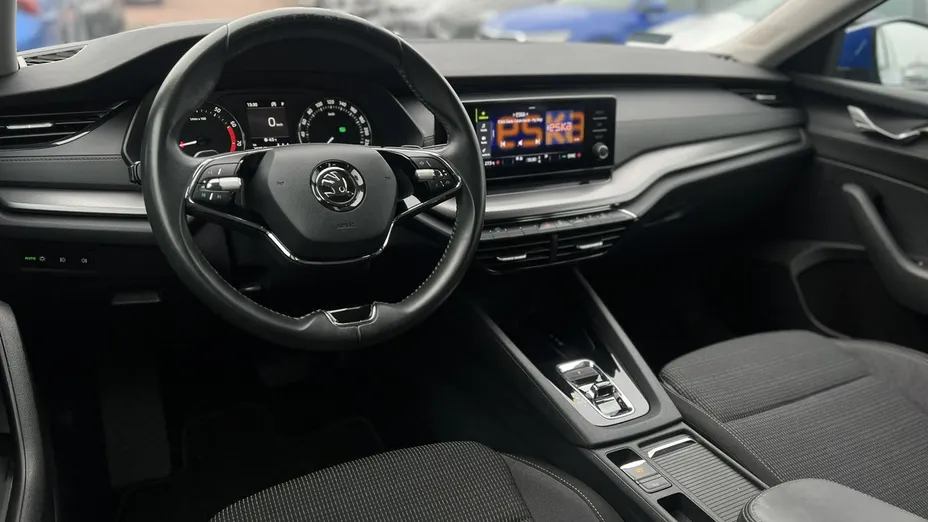 SKODA Octavia -