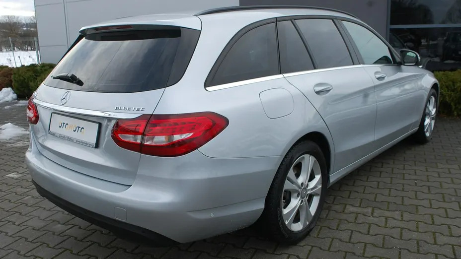 MERCEDES-BENZ C Klasa -