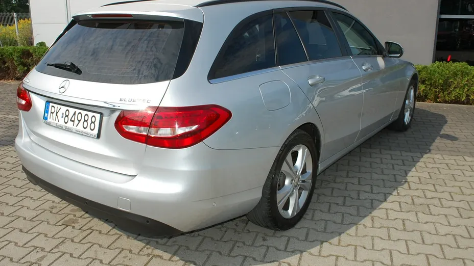 MERCEDES-BENZ C Klasa -