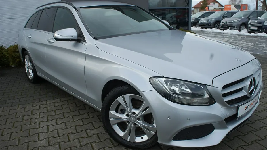 MERCEDES-BENZ C Klasa -