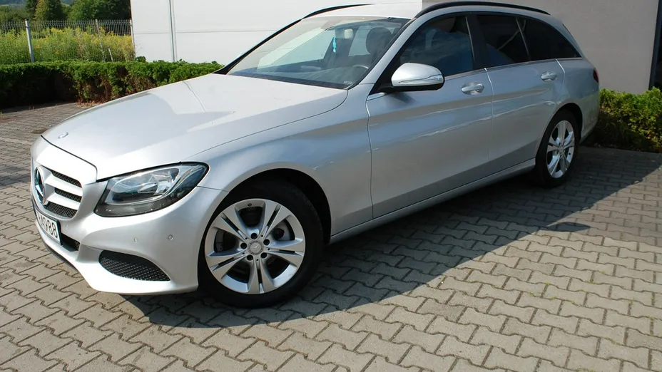 MERCEDES-BENZ C Klasa -