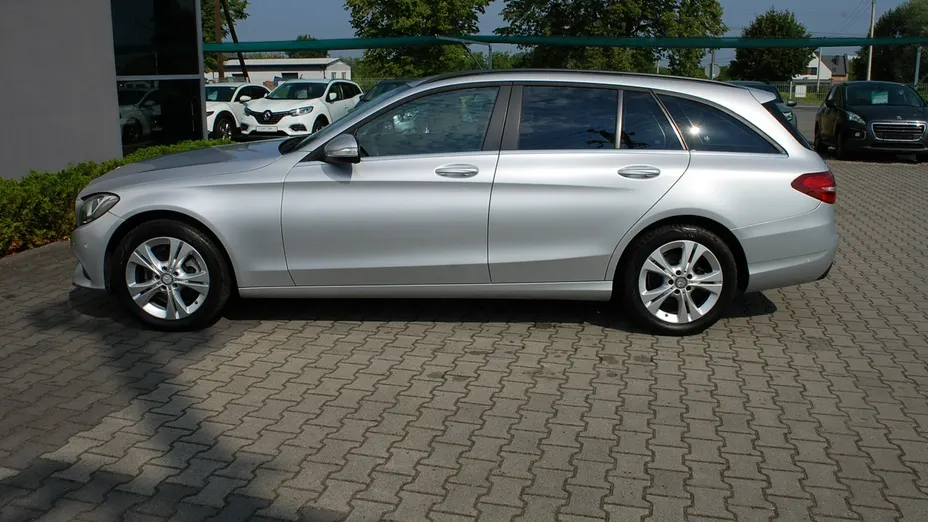 MERCEDES-BENZ C Klasa -