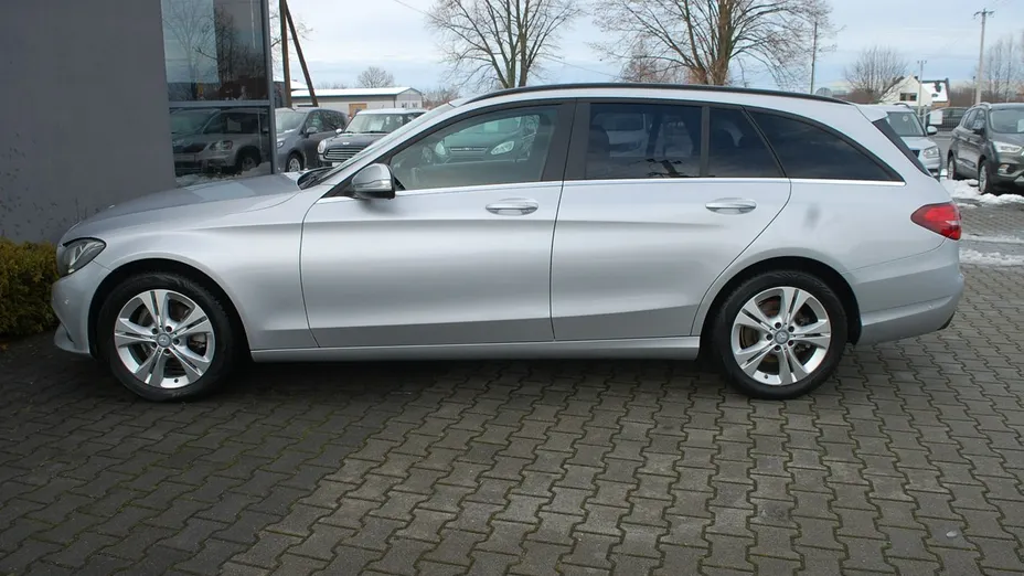 MERCEDES-BENZ C Klasa -